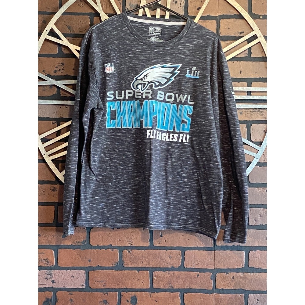 NFL Pro Line Philadelphia Eagles SuperBowl 52 Champions T Shirt Size Large